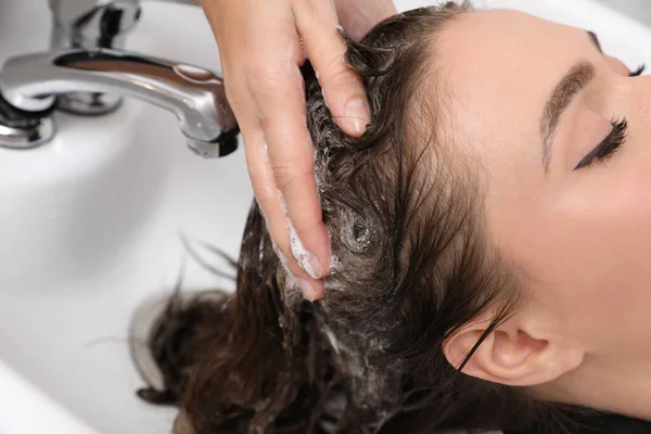 Professional Hairdresser Washing Client Hair Sink Closeup — Stock Photo, Image