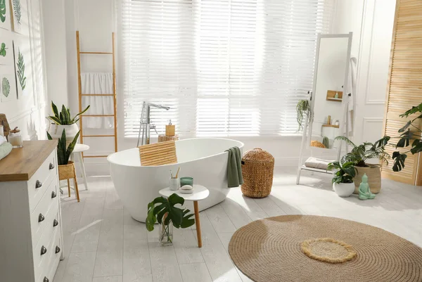 Interior Elegante Casa Banho Com Plantas Verdes Home Design — Fotografia de Stock