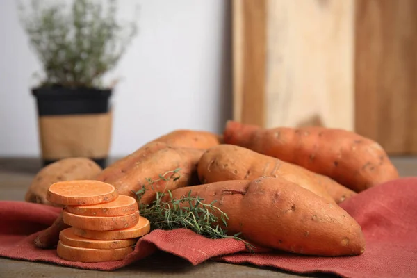 Napkin Thyme Sweet Potatoes Table Closeup — Stock Photo, Image