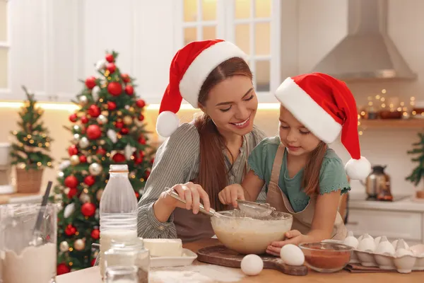 Mother Her Cute Little Daughter Making Dough Christmas Cookies Kitchen — Stock Photo, Image