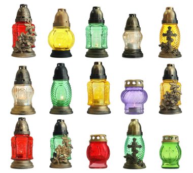 Beyaz arkaplanda farklı mezar ışıkları ile ayarlayın 