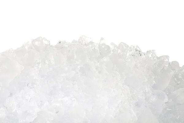 白い背景の上の押しつぶされた氷のヒープ — ストック写真