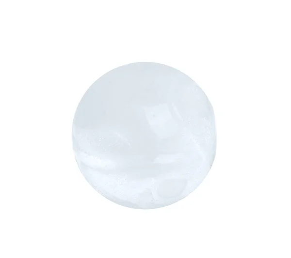 Une Boule Glace Gelée Isolée Sur Blanc — Photo