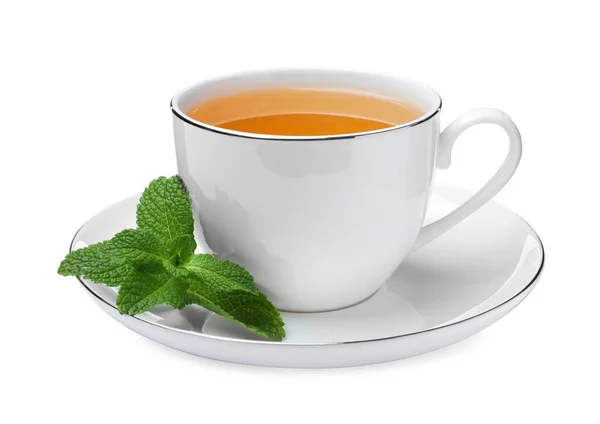 Чашка Ароматного Зеленого Чая Свежей Мятой Белом Фоне — стоковое фото