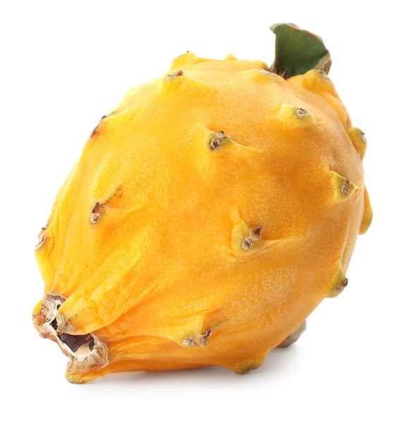 美味的黄色龙果 Pitahaya 在白色上分离 — 图库照片