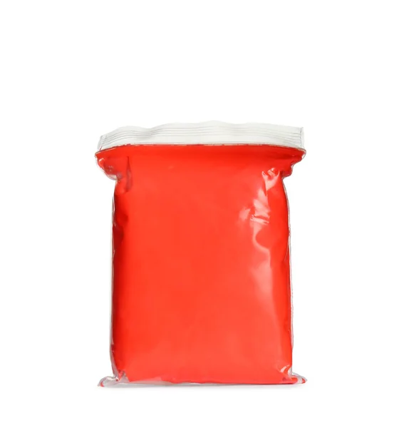 Kırmızı Oyun Hamuru Paketi Beyaz Üzerine Izole — Stok fotoğraf