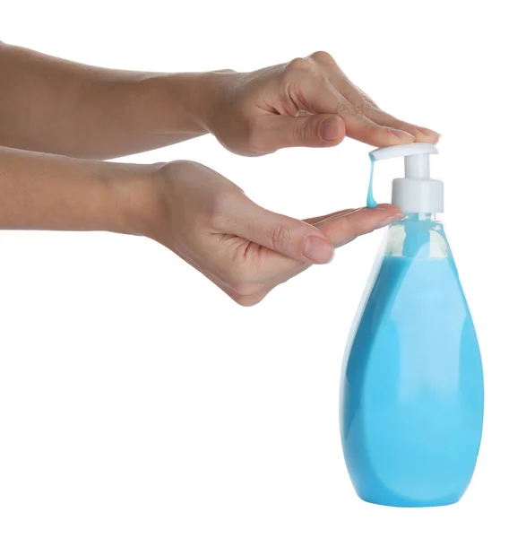 Beyaz Arkaplanda Sıvı Sabun Makinesi Kullanan Kadın Yakın Plan — Stok fotoğraf