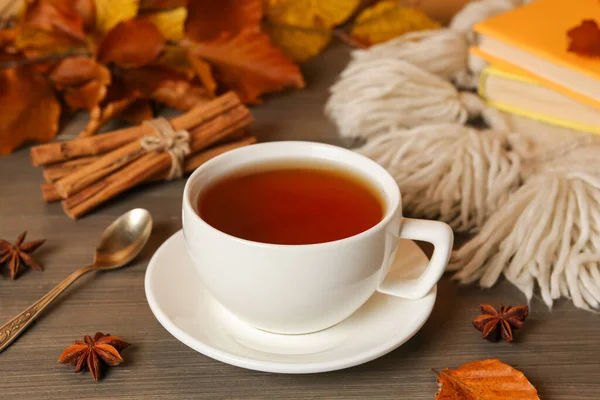 Composition Cup Hot Tea Autumn Leaves Wooden Table — Stock Photo, Image