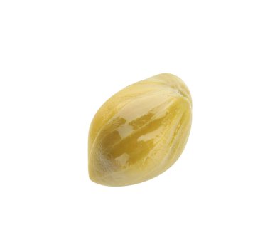 Beyazda izole edilmiş lezzetli bir turşu.