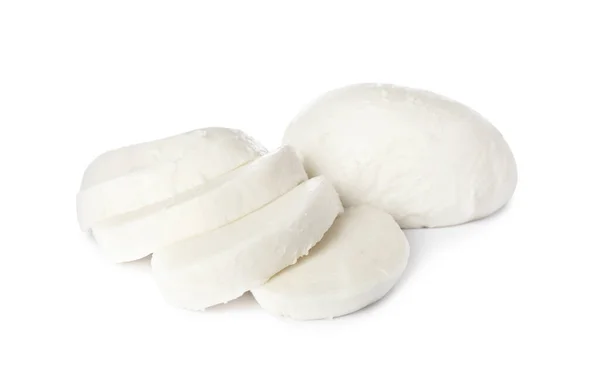 Νόστιμες Φέτες Τυρί Μοτσαρέλα Λευκό Φόντο — Φωτογραφία Αρχείου