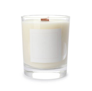 Aromatik soya mumu, ahşap fitili beyaz üzerine izole edilmiş.