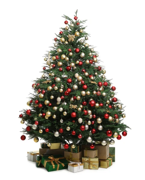 Árbol Navidad Bellamente Decorado Cajas Regalo Sobre Fondo Blanco — Foto de Stock
