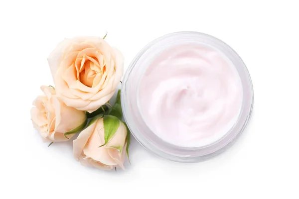 Tarro Crema Corporal Con Flores Color Rosa Sobre Fondo Blanco — Foto de Stock