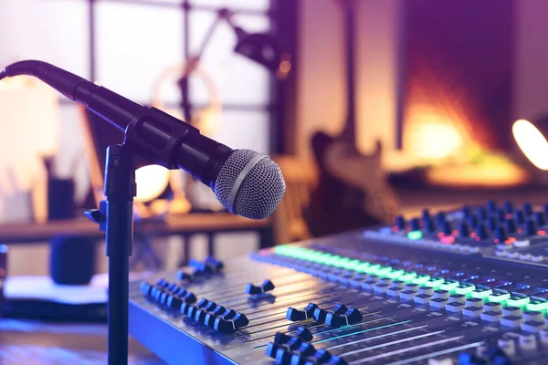 Microphone Professional Mixing Console Radio Studio Closeup — Stock Photo, Image