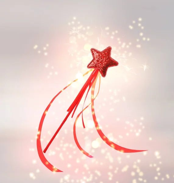Krásná Červená Hůlka Lesklý Magický Prach Světlém Pozadí — Stock fotografie
