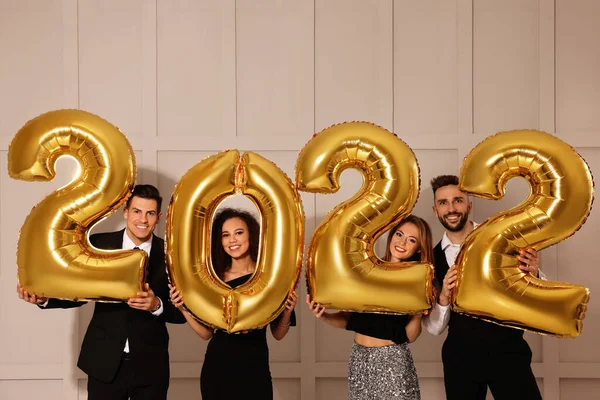 Happy Friends Golden 2022 Balloons Indoors New Year Celebration — Foto Stock