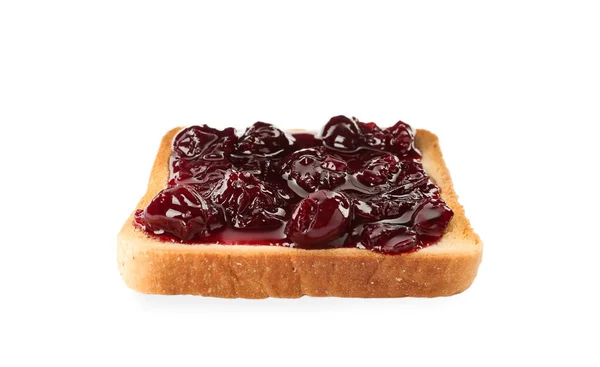 Toast Mit Leckerer Kirschmarmelade Auf Weißem Hintergrund — Stockfoto