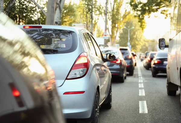 Auto Ingorgo Sulla Strada Della Città — Foto Stock