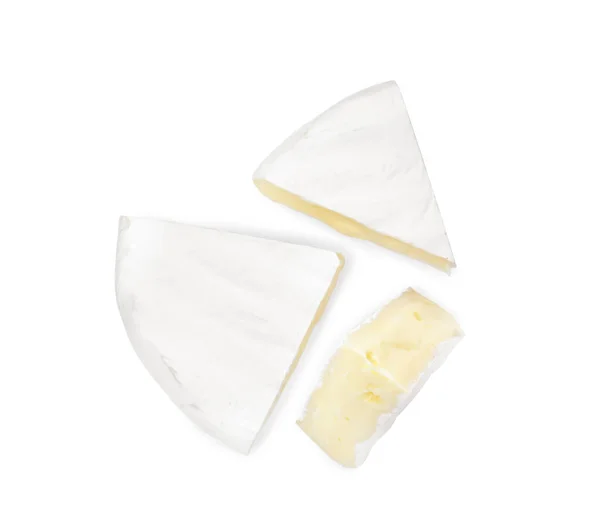 Saboroso Queijo Brie Corte Fundo Branco Vista Superior — Fotografia de Stock