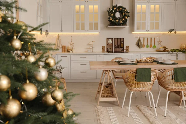 Beautiful Christmas Tree Spacious Kitchen Closeup Space Text — Stock Photo, Image