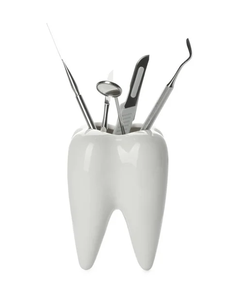 Držák Tvaru Zubu Sadou Zubařských Nástrojů Bílém Pozadí — Stock fotografie