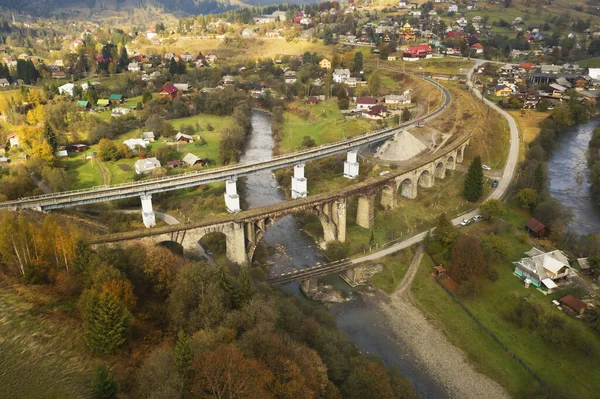 Vista Aérea Los Puentes Pueblo Día Otoño — Foto de Stock