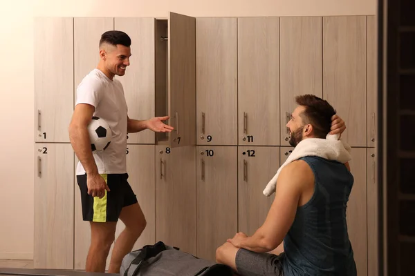 Handsome Athletic Men Talking Locker Room — Fotografia de Stock