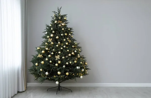Beautifully Decorated Christmas Tree Grey Wall Indoors Space Text — Photo
