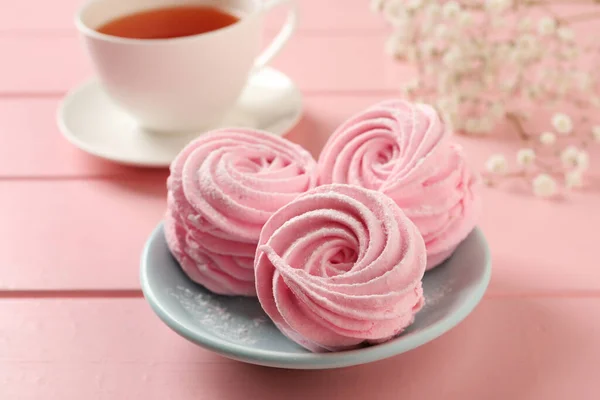 Delicious Zephyrs Served Tea Pink Wooden Table — Stockfoto