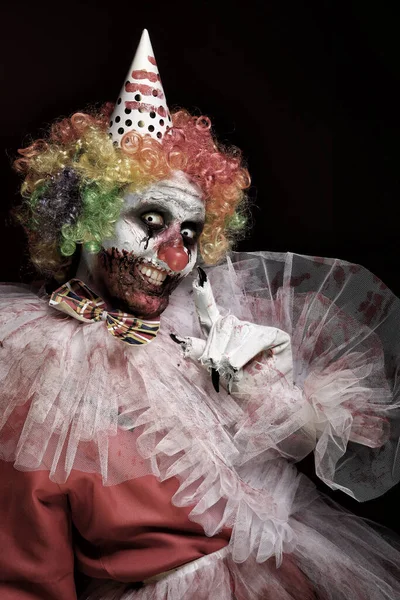 Payaso Aterrador Sobre Fondo Oscuro Disfraz Fiesta Halloween — Foto de Stock