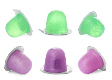 Beyaz arka planda farklı lezzetli jöle şekerleri ile ayarlandı