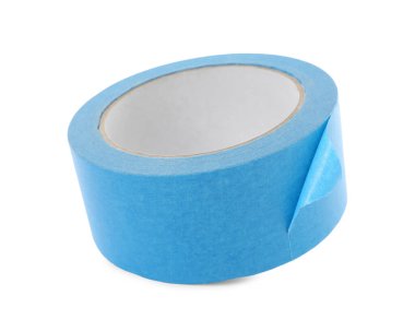 Açık mavi yapıştırıcı bandı beyaza izole edilmiş.