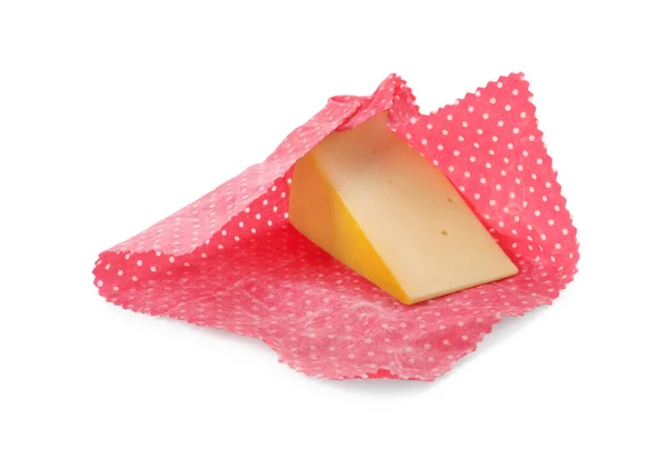 Stück Käse Bienenwachsfolie Isoliert Auf Weißem Papier — Stockfoto