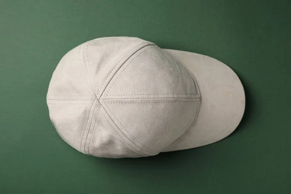 Casquette Baseball Beige Élégante Sur Fond Vert Foncé Vue Sur — Photo