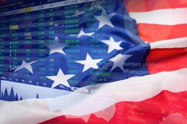 İki kat fiyat ve Amerikan bayrağı. ABD ekonomisi