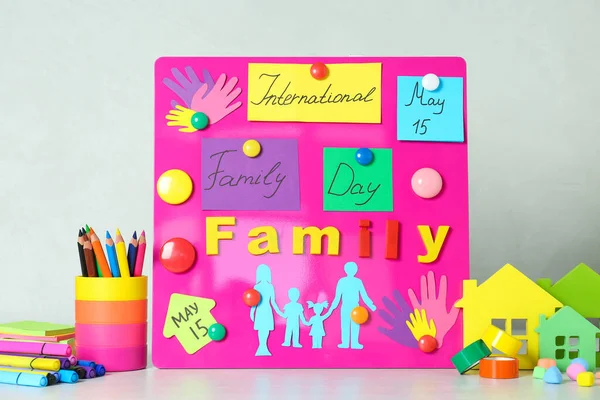 Placa Magnética Com Texto Dia Internacional Família Recortes Papel Mesa — Fotografia de Stock