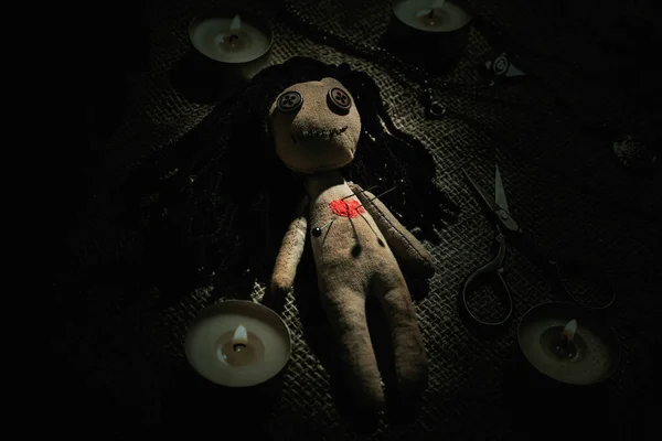 Voodoo Doll Pins Surrounded Ceremonial Items Burlap Fabric — 图库照片
