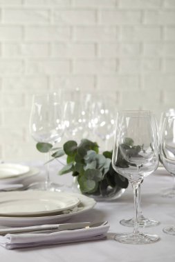 Lokantada şık bir masa. Metin için boşluk