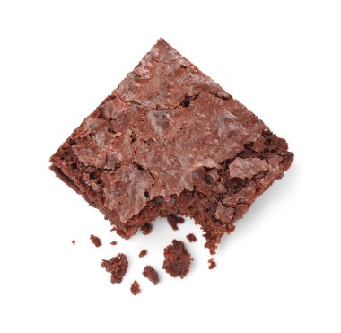 Beyaz arka planda lezzetli çikolatalı brownie, üst manzara.