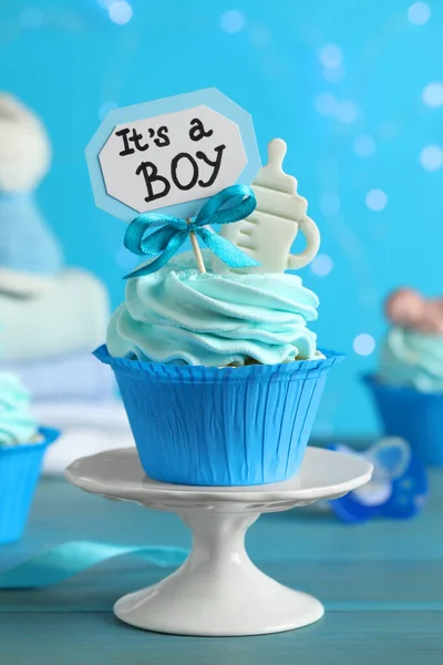 Cupcake Chá Bebê Lindamente Decorado Para Menino Com Creme Topper — Fotografia de Stock