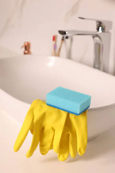 Sponge Rubber Gloves Bathroom Sink Indoors — Stock Photo, Image