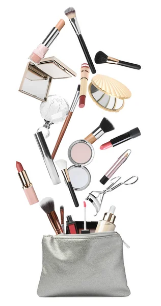 Verschiedene Make Produkte Fallen Stilvolle Kosmetiktasche Auf Weißem Hintergrund — Stockfoto
