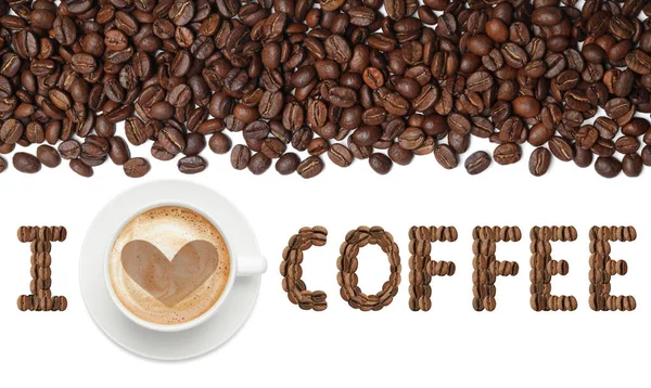 Szeretem Coffe Kupa Ízletes Cappuccino Pörkölt Bab Fehér Alapon Felülnézet — Stock Fotó
