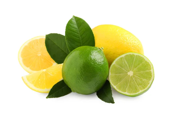 Beyaz Arka Planda Taze Limon Limon Yeşil Yapraklar — Stok fotoğraf