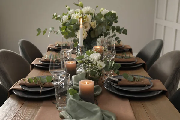 Cadre Table Festive Avec Beau Décor Floral Intérieur — Photo