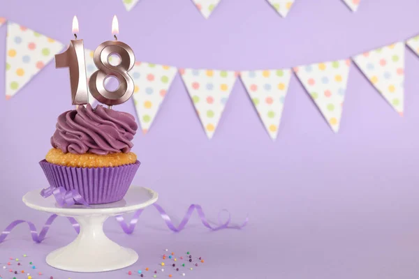 Vinda Festa Idade Aniversário Anos Delicioso Cupcake Com Número Forma — Fotografia de Stock