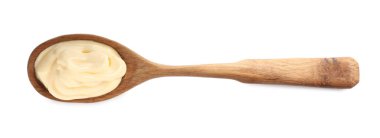 Tahta kaşık ve lezzetli mayonez beyaza izole edilmiş, üst manzara.