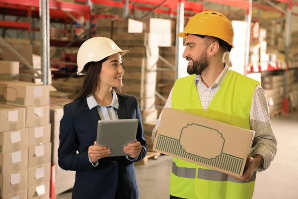 Manager Worker Warehouse Logistics Center — Stock Photo, Image