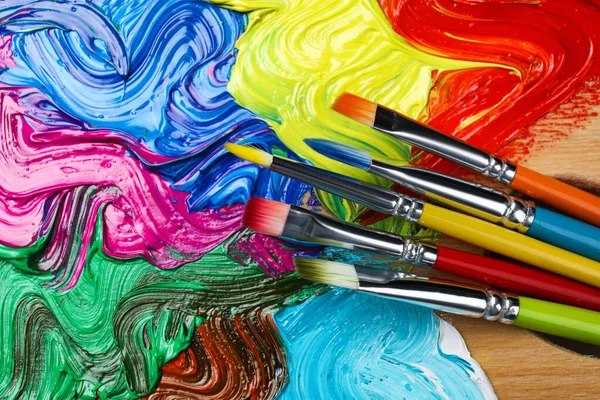 Soyut Renkli Akrilik Boya Fırçalar Üst Görünüm — Stok fotoğraf