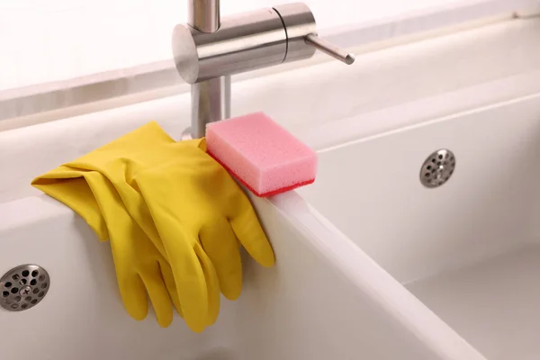 Sponge Rubber Gloves Kitchen Sink Indoors — Stock Photo, Image